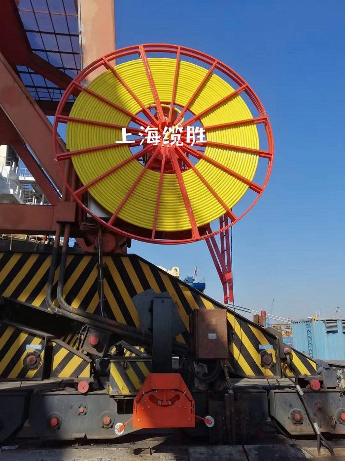 起重機(jī)卷盤(pán)電纜